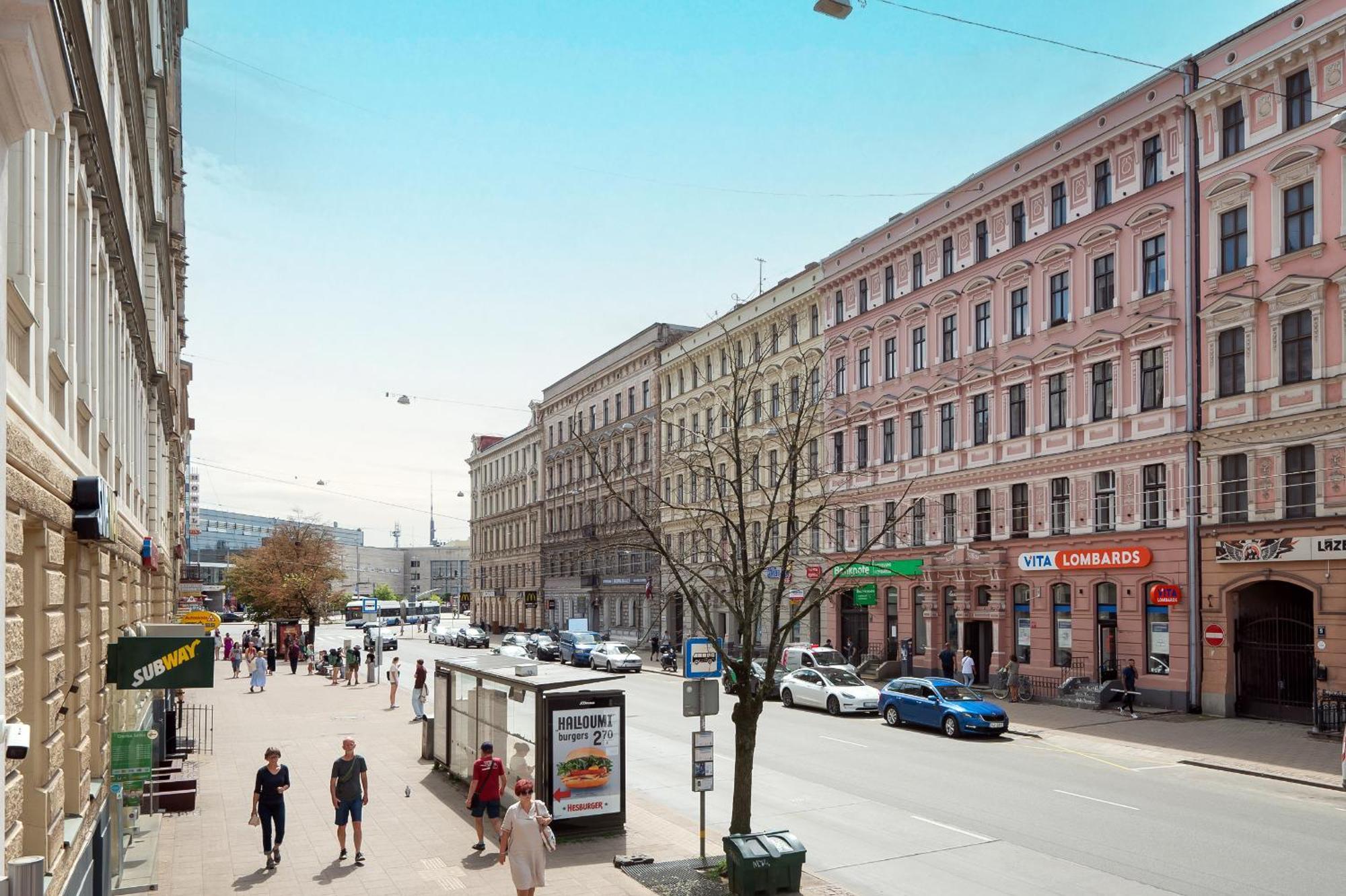 Fantastic Studio Apartment In The Heart Of Riga Luaran gambar